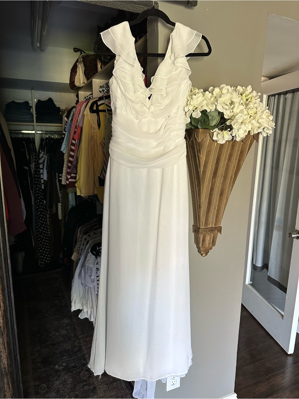 Elegant White Ruffled V-Neck Maxi Dress